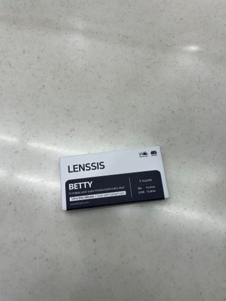 렌시스 LENSSIS [ 렌시스 ] 품절대란템 , 데일리로 쓰기 좋은 ＃베티 시리즈 1개월용 ｜ 5컬러 중 택1 ｜ — 5점을 준 리뷰어가 2021년 4월 올린 사용 사진
