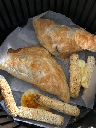 디케이식품(주) 고르곤졸라&모짜렐라 치즈스틱 400g — 5점을 준 리뷰어가 2023년 3월 올린 사용 사진