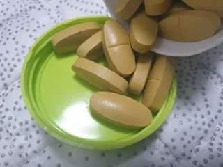 Swisse 스위스 고함량 밀크씨슬 35,000mg 60정 — 5점을 준 리뷰어가 2021년 11월 올린 사용 사진
