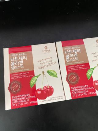 자연에온 가득담은 몽모랑시 타트체리 콜라겐 젤리스틱 — 3.5점을 준 리뷰어가 2021년 1월 올린 사용 사진