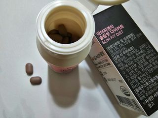 닥터피엔티 [Dr.PNT] 하루 2알로 건강한 다이어트! 한겨울에도 체지방만 쏙~ 슬림핏 다이어트 — 5점을 준 리뷰어가 2023년 2월 올린 사용 사진