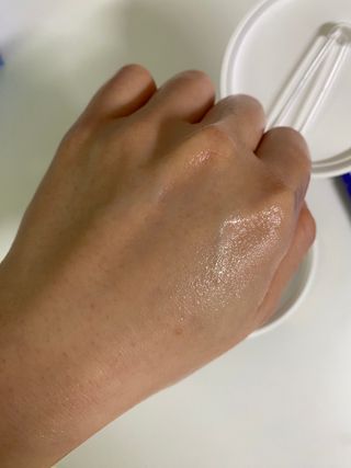 산다화 비타민씨 화이트닝 토너 패드 — 5점을 준 리뷰어가 2023년 8월 올린 사용 사진