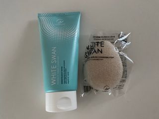 오투에니원 화이트 스완 퍼펙트 폼 클렌징 150g 퍼프증정 — 5점을 준 리뷰어가 2022년 12월 올린 사용 사진