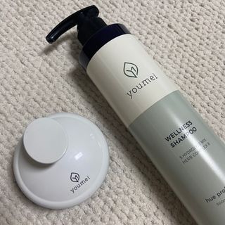 유메이 웰니스 샴푸 + 유메이 스칼프 브러쉬 — 5점을 준 리뷰어가 2021년 12월 올린 사용 사진