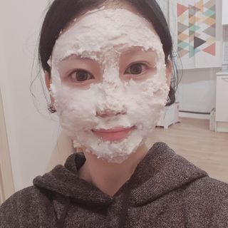 메디필 레드 락토 콜라겐 모델링 팩 — 5점을 준 리뷰어가 2021년 3월 올린 사용 사진