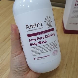 아미니 아크네 퓨어카밍 바디워시 500ml — 5점을 준 리뷰어가 2021년 6월 올린 사용 사진