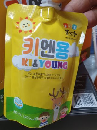 [몸엔용] 어린이, 초등학생의 영양간식 달콤 국산녹용 키엔용  80ml x 10포 — 5점을 준 리뷰어가 2021년 7월 올린 사용 사진