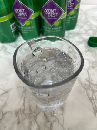 몽베스트 Montbest with Sparkling water Lime20병 — 5점을 준 리뷰어가 2022년 7월 올린 사용 사진