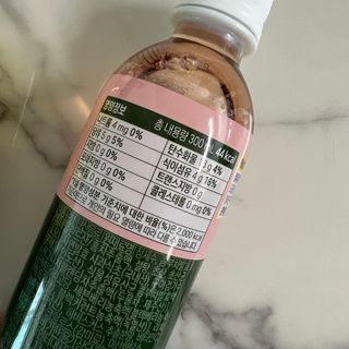 더그레잇티 콤부차 [매일유업] 더그레잇티 44kcal 콤부차 300ml *12개입 (오리지널 6개+베리리치 6개) — 5점을 준 리뷰어가 2023년 8월 올린 사용 사진