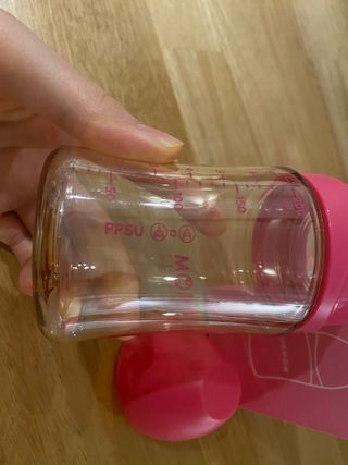 유비맘 PPSU 젖병 노꼭지_200ml_컬러 랜덤 발송 — 5점을 준 리뷰어가 2021년 1월 올린 사용 사진