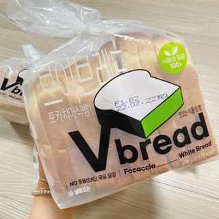 롯데제과 Vbread 포카치아식빵1개 + 미니식빵 1개 + 머핀 2개 세트 — 4.5점을 준 리뷰어가 2021년 9월 올린 사용 사진