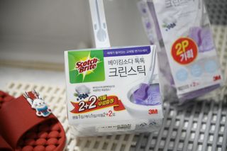 3M 스카치브라이트 크린스틱 베이킹소다 핸들 + 리필 9입 + 캐디증정 — 5점을 준 리뷰어가 2023년 9월 올린 사용 사진