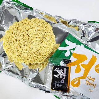 [풀무원] 자연은맛있다 정면, 백면, 홍면  세트 — 5점을 준 리뷰어가 2021년 4월 올린 사용 사진