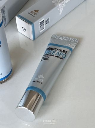 조아산코스메틱 승비 에센스 프리아포 오리엔탈 허브 크림 + 승비 에센스 프리아포 오리엔탈 허브 스킨 SET — 5점을 준 리뷰어가 2022년 6월 올린 사용 사진