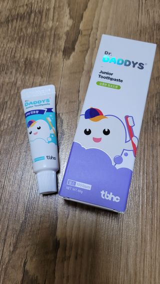 닥터데디스 안심불소 튼튼치약(청포도, 민트 중 택 1) 60g + 여행용 미니 치약 15g — 5점을 준 리뷰어가 2022년 7월 올린 사용 사진