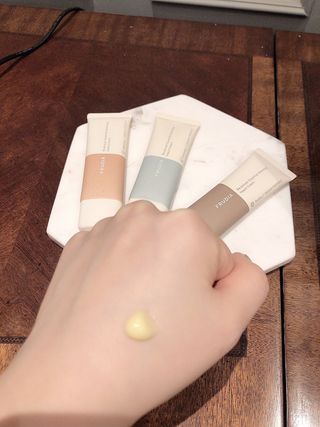 [후르디아] 끈적임 없는 착한성분 비건  핸드크림 3종 — 5점을 준 리뷰어가 2021년 12월 올린 사용 사진