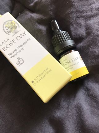 라라로즈데이 시즌2 천연 아로마오일 Y존 케어 속옷향수 이너퍼퓸 5ml  여성의 자존감을 UP시키자 — 5점을 준 리뷰어가 2021년 10월 올린 사용 사진