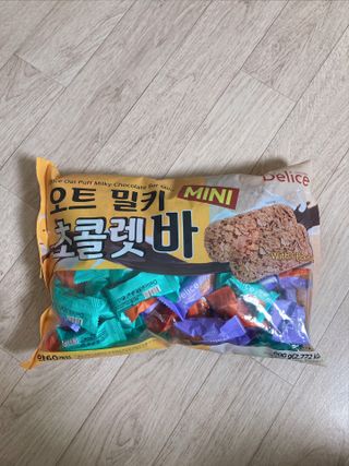 델리스 오트 밀키 초콜릿 바 — 5점을 준 리뷰어가 2022년 3월 올린 사용 사진