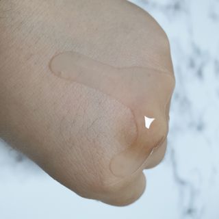 리더스코스메틱 리더스 퍼스트 샷 액티브 에센스 에이지 컨트롤 — 5점을 준 리뷰어가 2021년 11월 올린 사용 사진
