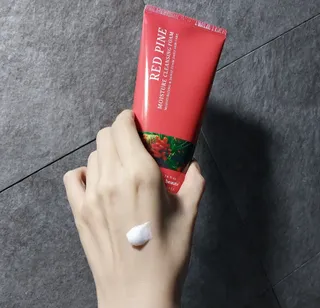 메르센보떼 레드파인 모이스춰 클렌징 폼 170ml — 5점을 준 리뷰어가 2022년 8월 올린 사용 사진