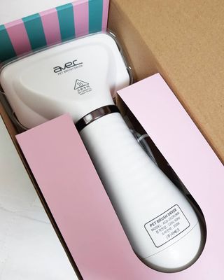아베크 펫 강아지 고양이 애견 에어 브러쉬 드라이기 올인원 — 4점을 준 리뷰어가 2021년 7월 올린 사용 사진