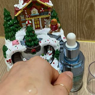 나우 [리브엠] 화해 1등 수분앰플 , 엑소코어 워터풀 텐션 앰플 — 5점을 준 리뷰어가 2024년 12월 올린 사용 사진