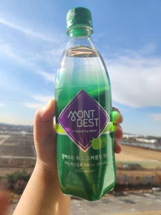 몽베스트 Montbest with Sparkling water Lime20병 — 4점을 준 리뷰어가 2022년 12월 올린 사용 사진