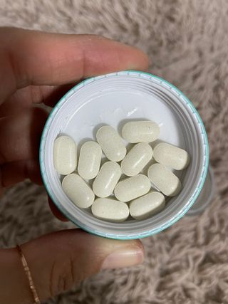 체인미 엘라스틴 콜라겐으로 이뻐진데이 500mg x 30정 — 4점을 준 리뷰어가 2021년 12월 올린 사용 사진