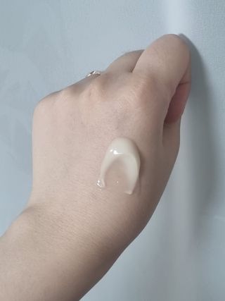 AYU25[아유트웬티파이브]다마스크로즈워터 베이스 천연 수분 촉촉 크림 — 5점을 준 리뷰어가 2021년 4월 올린 사용 사진