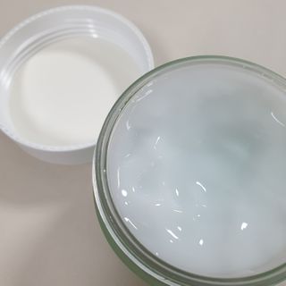 김정문알로에 큐어 큐어 알로에 리프레쉬 젤리 세럼, 큐어 알로에 하이드로 젤리 크림 — 5점을 준 리뷰어가 2021년 3월 올린 사용 사진