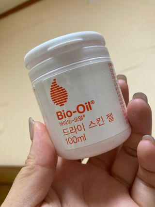 바이오오일 [바이오-오일] 드라이 스킨 젤 100ml — 4점을 준 리뷰어가 2021년 6월 올린 사용 사진