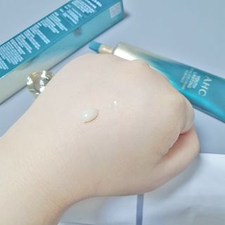 [NEW 탄력유턴 아이크림] AHC 유스 래스팅 리얼 아이크림 포 페이스 — 5점을 준 리뷰어가 2021년 2월 올린 사용 사진