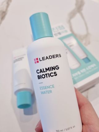 리더스코스메틱 리더스 카밍 바이오틱스 #1등 진정 기획세트 [에센스 워터150ml + 크림 마스크80ml] — 5점을 준 리뷰어가 2022년 9월 올린 사용 사진