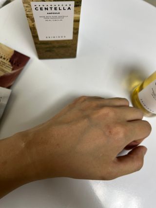 [스킨1004] 마다가스카르 센텔라 앰플 100ml — 5점을 준 리뷰어가 2024년 6월 올린 사용 사진