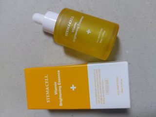체르엠 스템앤셀 비타민 브라이트닝 에센스 30ml 1개 — 5점을 준 리뷰어가 2021년 7월 올린 사용 사진