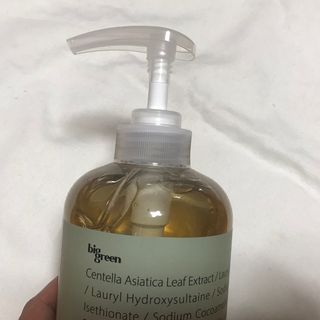 빅그린 안티 헤어로스 탈모 시카 바이옴 샴푸 500ml (중건성두피용) — 5점을 준 리뷰어가 2022년 7월 올린 사용 사진