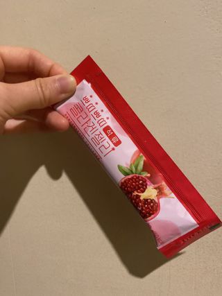 헬스업_쁘띠쁘띠석류콜라겐젤리_20g x 14포 — 5점을 준 리뷰어가 2020년 12월 올린 사용 사진