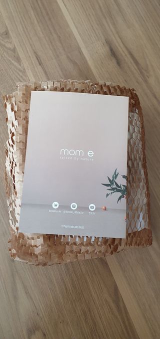 mom e 맘이 내추럴 베이비 케어 샴푸앤바스+로션 — 5점을 준 리뷰어가 2021년 1월 올린 사용 사진