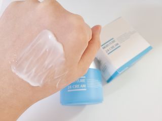 Dr.느루벗 느루벗 모이스쳐 24 크림 — 5점을 준 리뷰어가 2021년 2월 올린 사용 사진