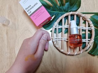유니베르소 로즈힙 오일 15ml — 5점을 준 리뷰어가 2021년 4월 올린 사용 사진