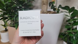 소담스퀘어 상암 라디셀 인텐시브 큐어 크림 50ml — 3.5점을 준 리뷰어가 2022년 11월 올린 사용 사진