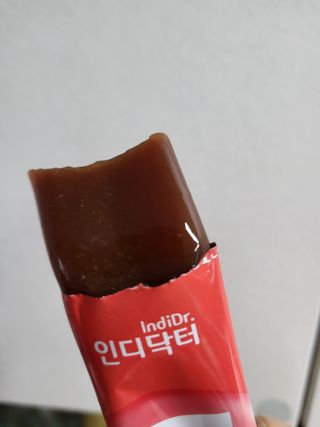 [인디닥터] 타이탄 BCAA 프로틴 젤리스틱 — 5점을 준 리뷰어가 2022년 5월 올린 사용 사진
