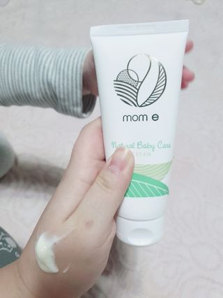 mom e 맘이 내추럴 베이비 케어 크림+바디오일 — 5점을 준 리뷰어가 2021년 1월 올린 사용 사진