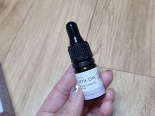라라로즈데이 시즌2 천연 아로마오일 Y존 케어 속옷향수 이너퍼퓸 5ml  여성의 자존감을 UP시키자 — 5점을 준 리뷰어가 2021년 9월 올린 사용 사진