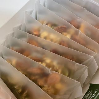 [그래한끼] 무설탕/저당 시리얼타입 수제그래놀라 (40gX10개) — 5점을 준 리뷰어가 2022년 7월 올린 사용 사진