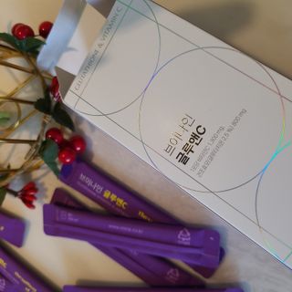 브이나인 글루타치온 비타민C 콜라겐 세라마이드 14포 1BOX — 4점을 준 리뷰어가 2022년 8월 올린 사용 사진