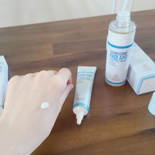 조아산코스메틱 승비 에센스 프리아포 오리엔탈 허브 크림 + 승비 에센스 프리아포 오리엔탈 허브 스킨 SET — 5점을 준 리뷰어가 2022년 5월 올린 사용 사진