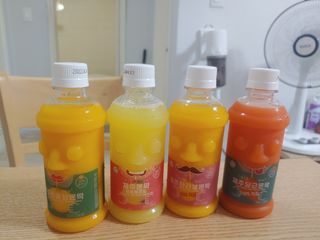 탐라원 제주의 맛, 몬딱주스 4종세트 - 한라봉몬딱주스, 천혜향몬딱주스, 청귤에이드, 당근몬딱주스 — 4.5점을 준 리뷰어가 2021년 8월 올린 사용 사진