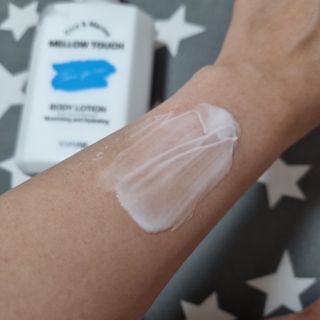 타포미 멜로우 터치 바디로션 500ml — 5점을 준 리뷰어가 2023년 2월 올린 사용 사진