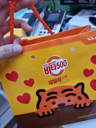광동생활건강 [광동] 비타500데일리스틱  ★빼빼로데이★ 30포+70포+ 뚱랑이스티커+빼빼로+쇼핑백 — 5점을 준 리뷰어가 2022년 11월 올린 사용 사진